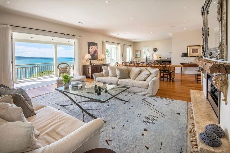 Photo of property in 12a Seacliffe Avenue, Belmont, Auckland, 0622