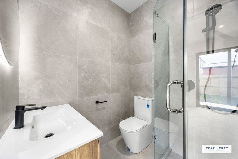 Photo of property in 38 Stableford Crescent, Opaheke, 2113