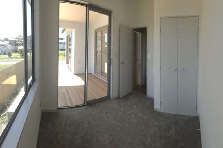 Photo of property in 3 Mataku Way, Silverdale, 0932