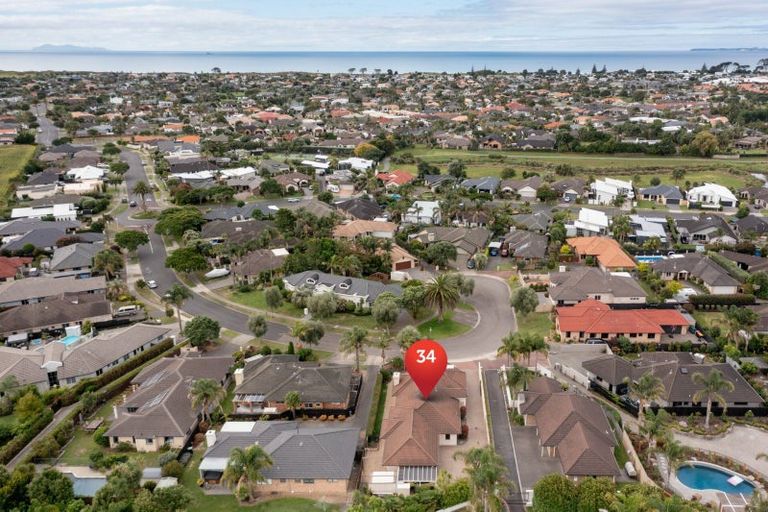 Photo of property in 34 Saint Heliers Place, Papamoa Beach, Papamoa, 3118