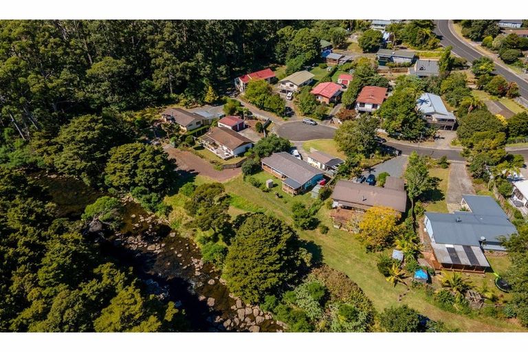 Photo of property in 3 Tuatahi Place, Kerikeri, 0230