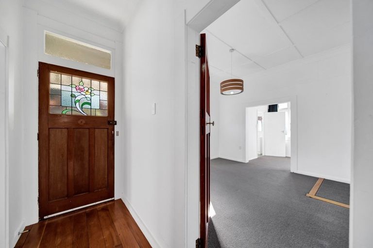 Photo of property in 21 Maire Street, Hawera, 4610