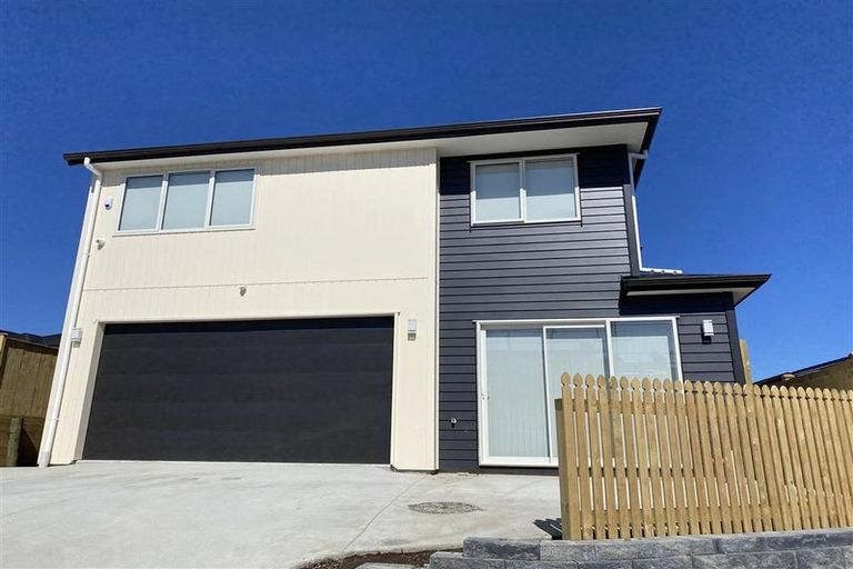 Photo of property in 2 Tannaghmore Drive, Flat Bush, Auckland, 2019