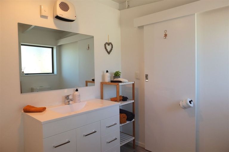 Photo of property in 5 Hillview Place, Pleasant Point, 7903