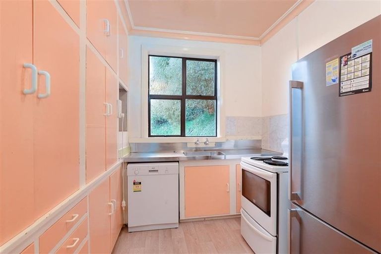 Photo of property in 86 Pine Hill Road, Dalmore, Dunedin, 9010