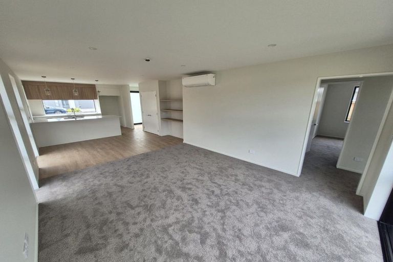 Photo of property in 30 Harry Manship Crescent, Halswell, Christchurch, 8025