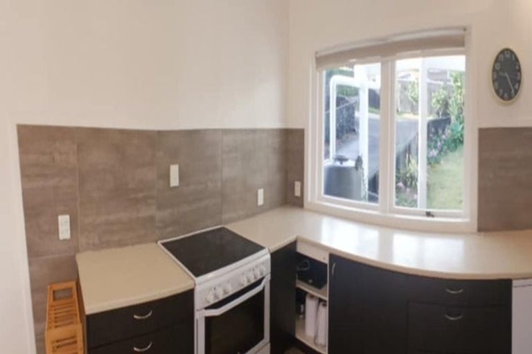 Photo of property in 235b Titirangi Road, Titirangi, Auckland, 0604