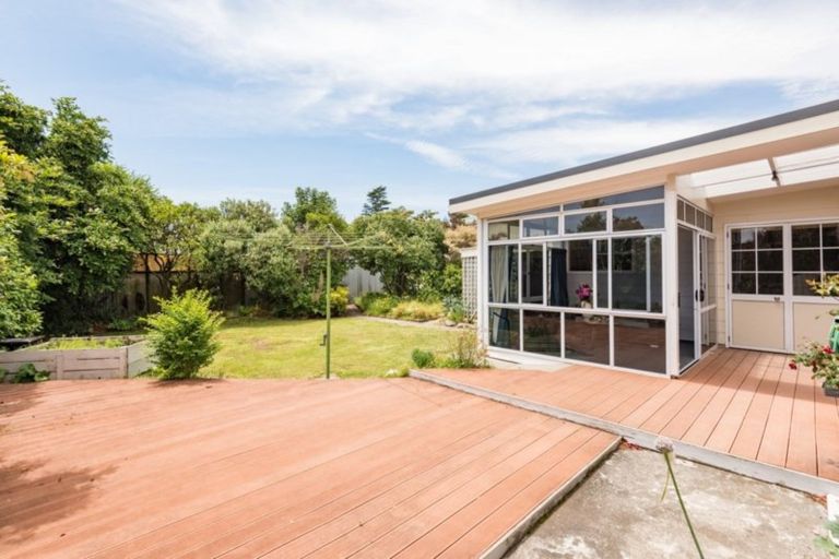 Photo of property in 27 Giblin Street, Richmond, 7020