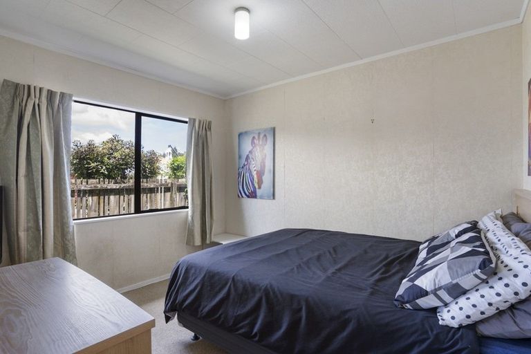 Photo of property in 128 Durrant Drive, Whangamata, 3620