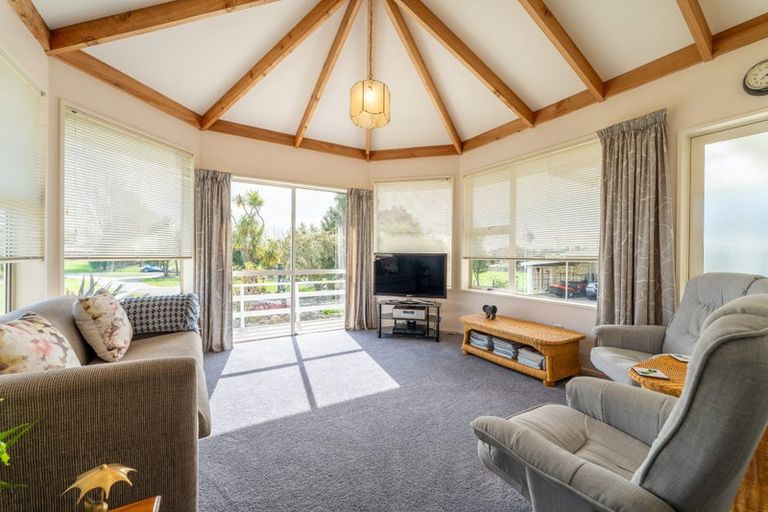 Photo of property in 25 Exeter Street, Waimate, 7924