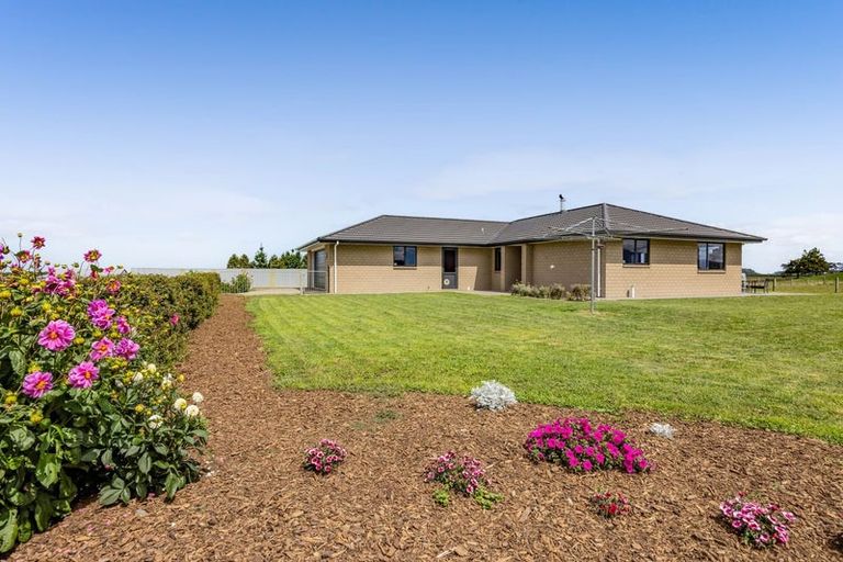 Photo of property in 657 Eltham Road, Mangatoki, Stratford, 4391