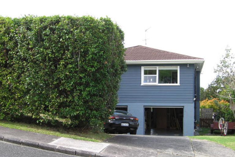 Photo of property in 8 Sandford Street, Campbells Bay, Auckland, 0630