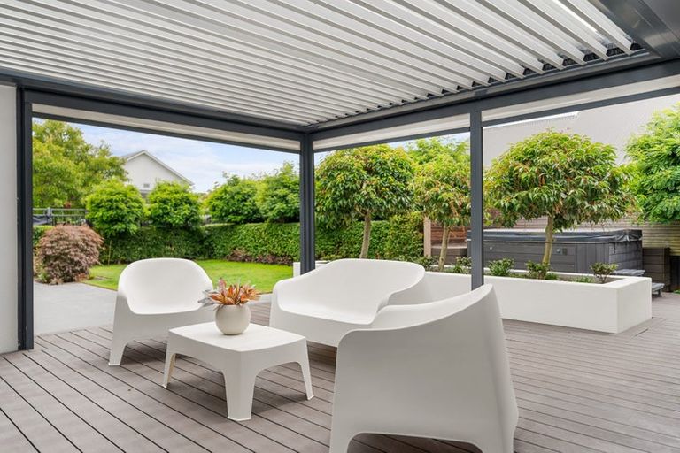 Photo of property in 14 Rockport Place, Parklands, Christchurch, 8083