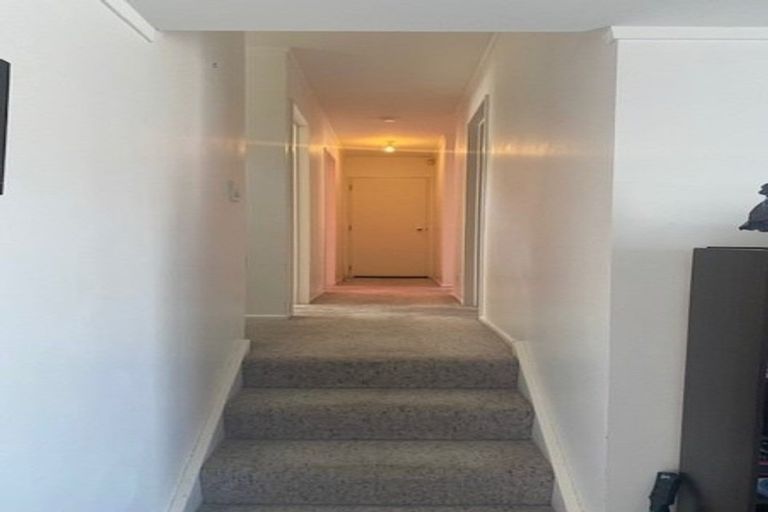 Photo of property in 2 Dennis Way, Island Bay, Wellington, 6023