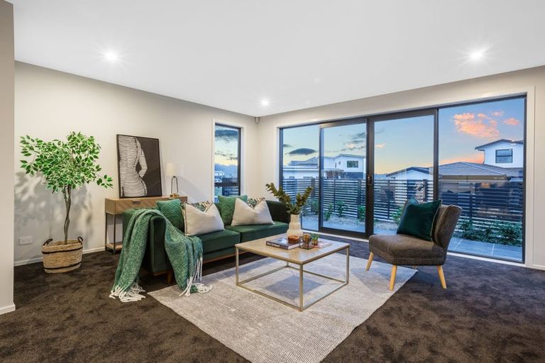 Photo of property in 2b Kaiaho Close, Aotea, Porirua, 5024