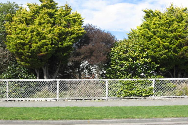 Photo of property in 50 River Road, Masterton, 5810
