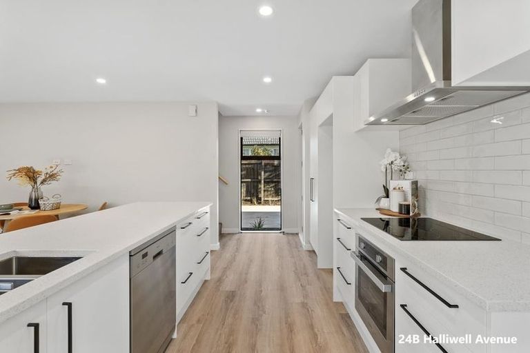 Photo of property in 24d Halliwell Avenue, Papanui, Christchurch, 8052