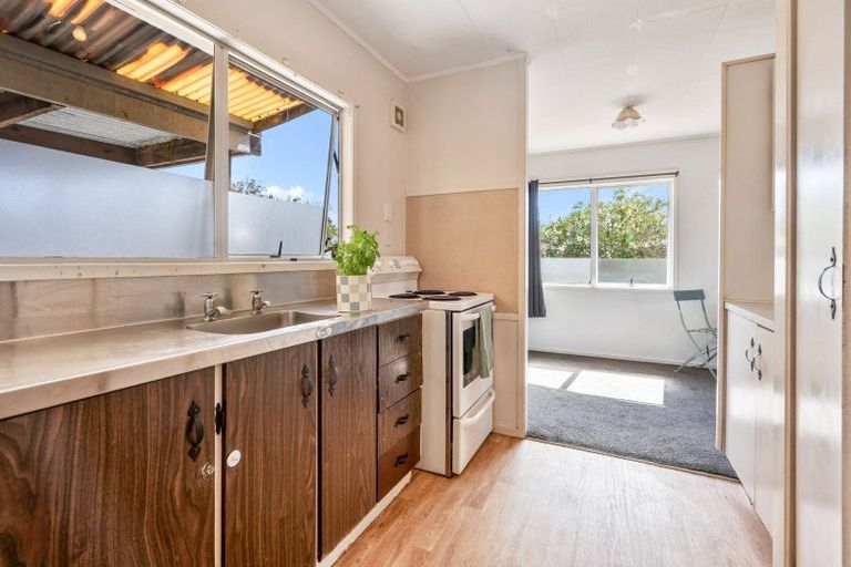 Photo of property in 12 Moki Place, Ruakaka, 0116