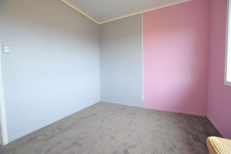 Photo of property in 11a Brunner Road, Glen Eden, Auckland, 0602