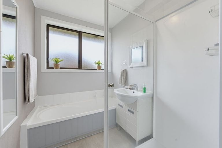 Photo of property in 79 Charlton Road, Gore, 9710
