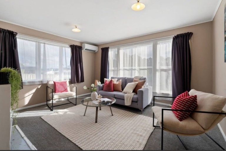 Photo of property in 70-72 Waihemo Street, Waitangirua, Porirua, 5024