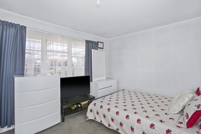 Photo of property in 25 Mcannalley Street, Manurewa East, Auckland, 2102