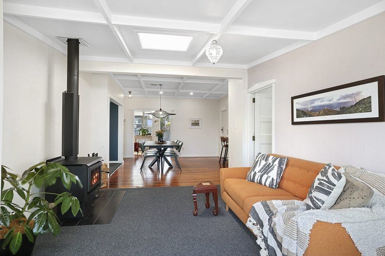 Photo of property in 4 Dartmoor Avenue, Westown, New Plymouth, 4310