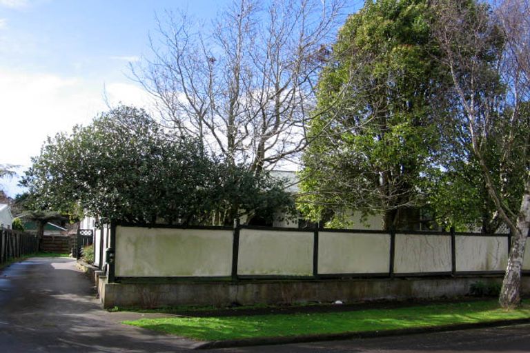 Photo of property in 20a Humphries Place, Awapuni, Palmerston North, 4412