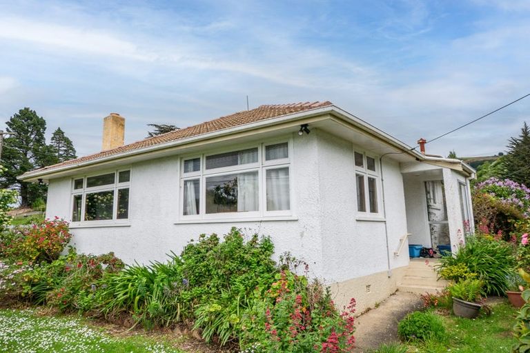 Photo of property in 79 Blanket Bay Road, Sawyers Bay, Port Chalmers, 9023