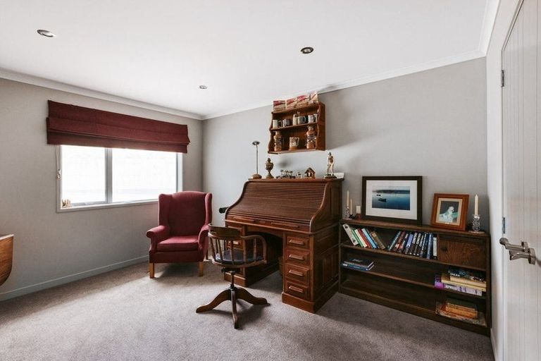 Photo of property in 109 Harbour View Road, Omokoroa, 3114