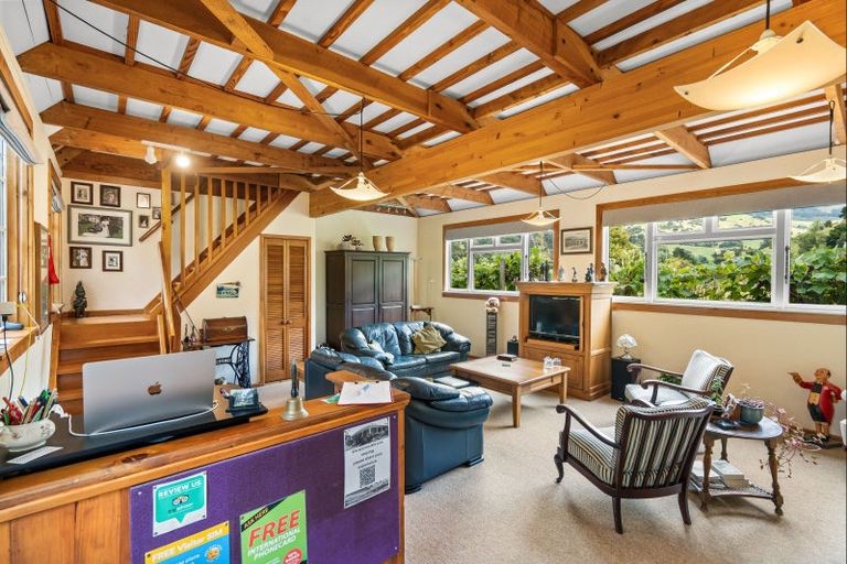 Photo of property in 5849 Christchurch Akaroa Road, Duvauchelle, Akaroa, 7582