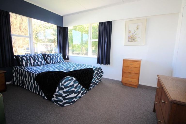 Photo of property in 13 Chamberlain Street, Dannevirke, 4930