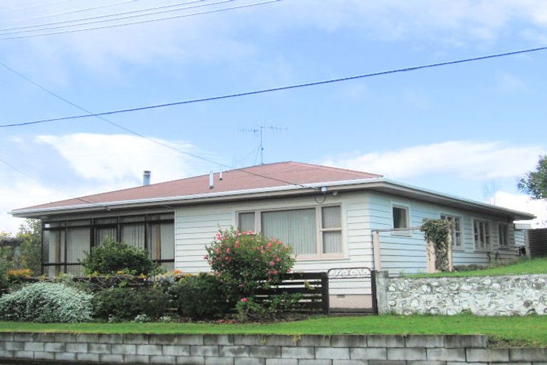 Photo of property in 16 Eatwell Avenue, Paraparaumu Beach, Paraparaumu, 5032