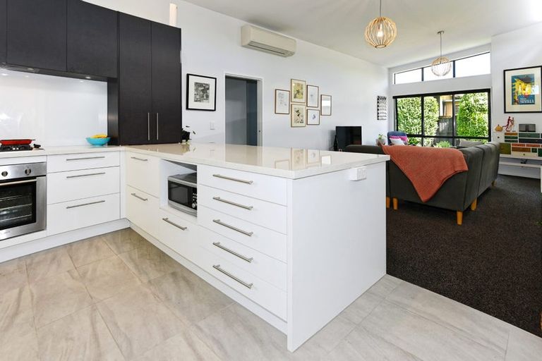 Photo of property in 1/171 Stapletons Road, Richmond, Christchurch, 8013