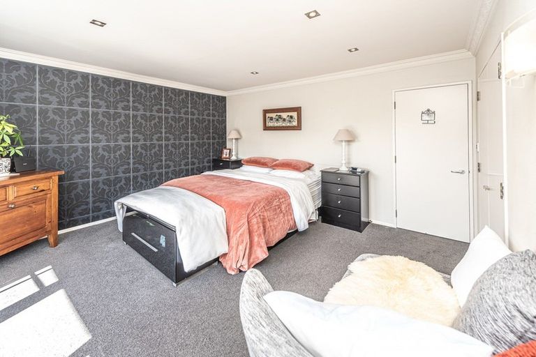 Photo of property in 106 Great North Road, Saint Johns Hill, Whanganui, 4500