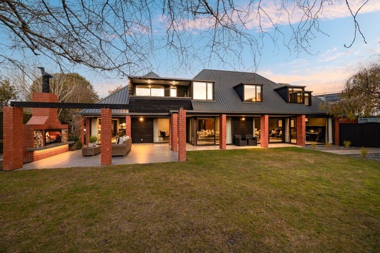 Photo of property in 30 O'connor Place, Burnside, Christchurch, 8053