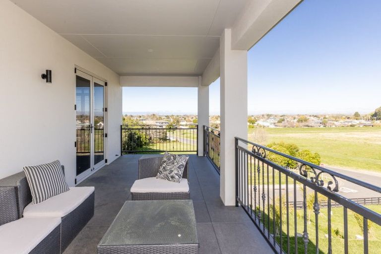 Photo of property in 1 Ridgeway Terrace, Taradale, Napier, 4112