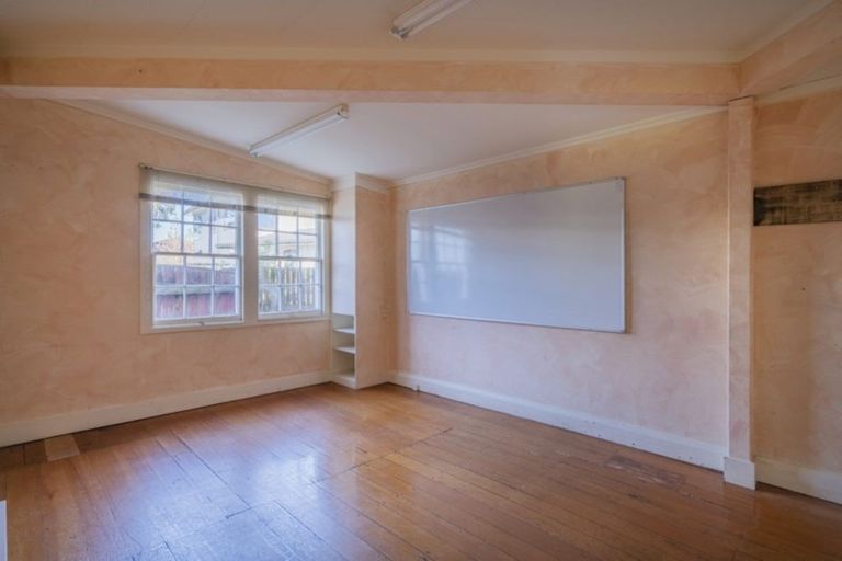 Photo of property in 16 Hamilton Crescent, Whitianga, 3510