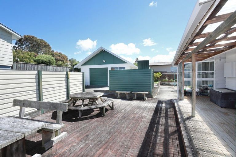 Photo of property in 138 Lethbridge Street, Feilding, 4702