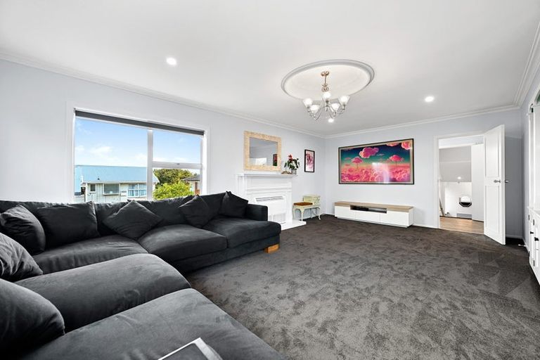 Photo of property in 12 Resthill Crescent, Glenview, Hamilton, 3206