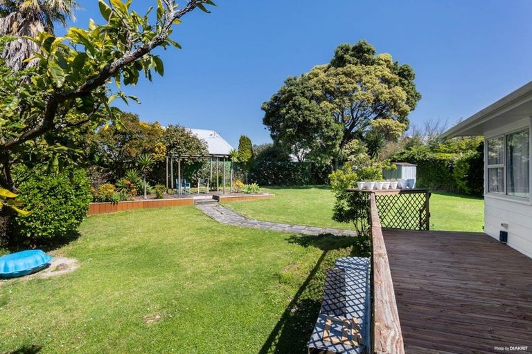 Photo of property in 33b Beach Road, Te Atatu Peninsula, Auckland, 0610