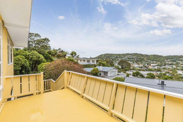 Photo of property in 21a David Crescent, Karori, Wellington, 6012