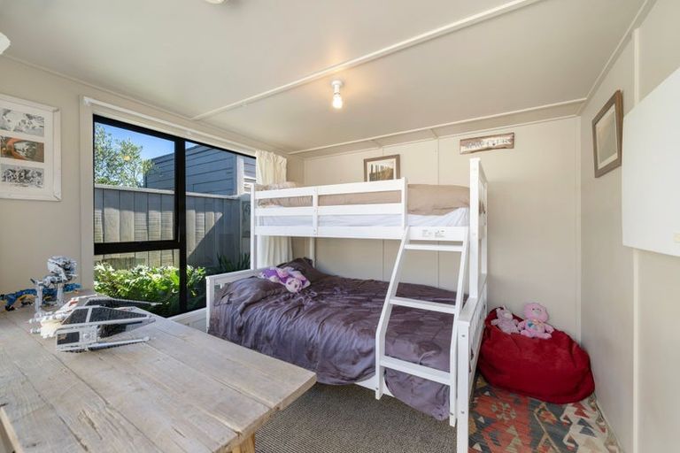 Photo of property in 8 Hargest Crescent, Saint Kilda, Dunedin, 9012