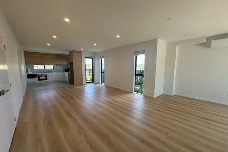 Photo of property in 169 Henwood Road, Westgate, 0814