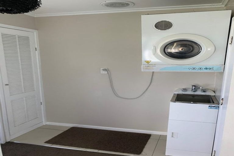 Photo of property in 400 Paremoremo Road, Paremoremo, Auckland, 0632