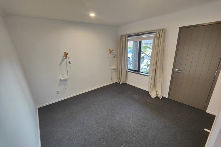 Photo of property in 16 Trauzer Place, Flagstaff, Hamilton, 3210