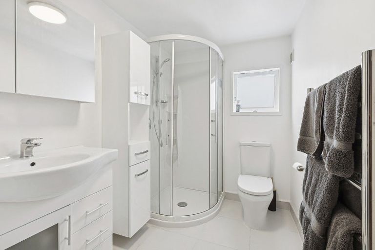 Photo of property in 1/1 Cottleville Terrace, Thorndon, Wellington, 6011