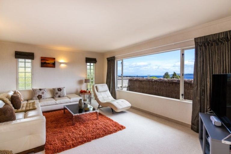 Photo of property in 2/36 Shepherd Road, Waipahihi, Taupo, 3330