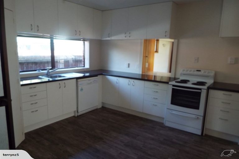 Photo of property in 71 Yaldhurst Road, Sockburn, Christchurch, 8042