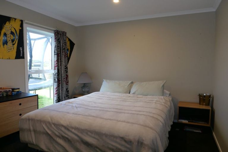 Photo of property in 37 Gallipoli Place, Paraparaumu, 5032